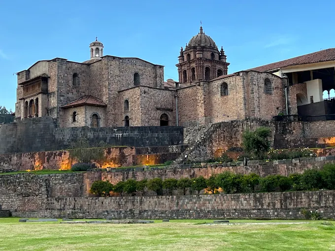 Sitios arqueológicos y miradores